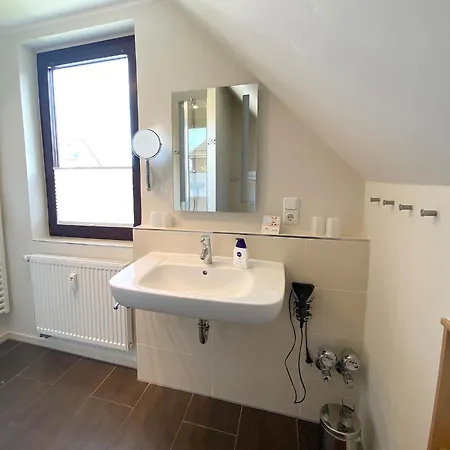 Luv-lee Apartman